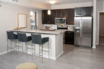 Spacious kitchen with breakfast bar